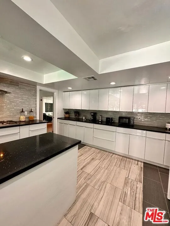 5757 Agnes Avenue North Hollywood, CA 91607