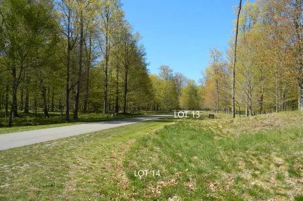 5816 Cardinal Court Ludington, MI 49431