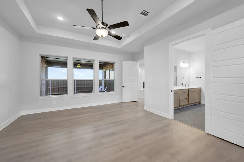 2085 Pine Grove Lane Arlington, TX 76005