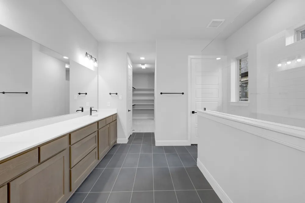 2085 Pine Grove Lane Arlington, TX 76005