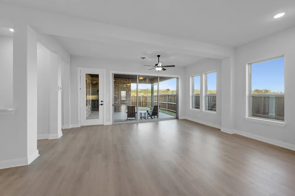 2085 Pine Grove Lane Arlington, TX 76005