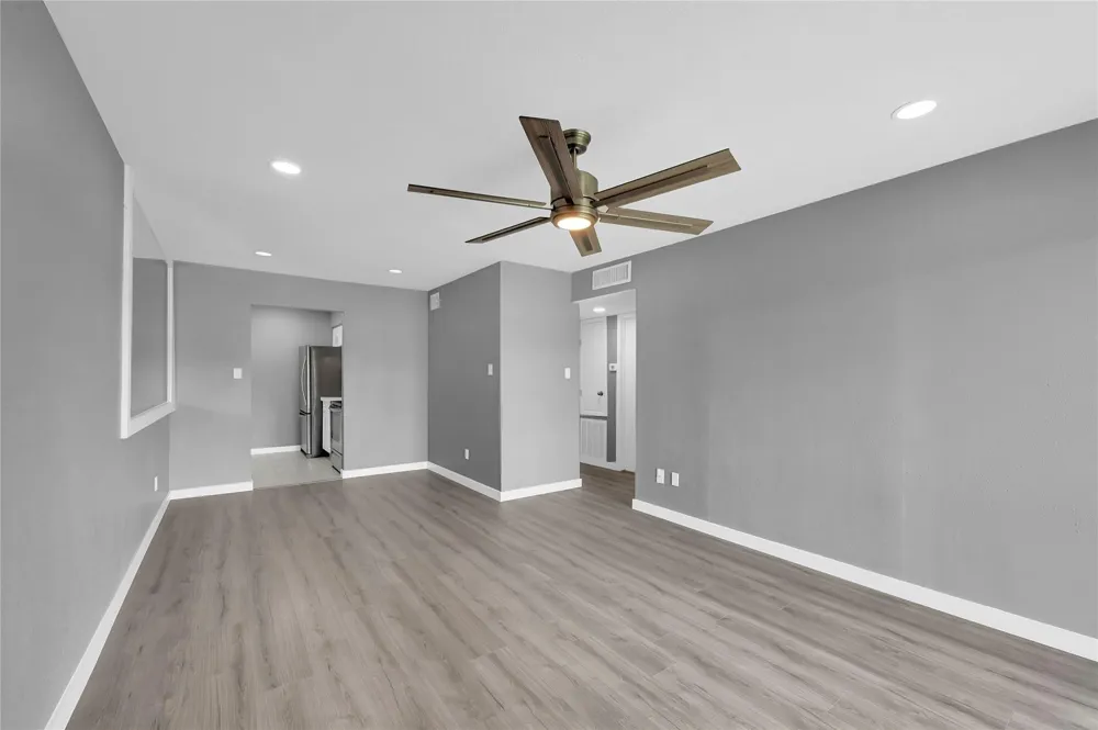 3919 Fairmont Parkway #236 Pasadena, TX 77504