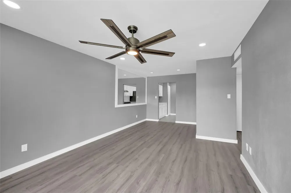 3919 Fairmont Parkway #236 Pasadena, TX 77504