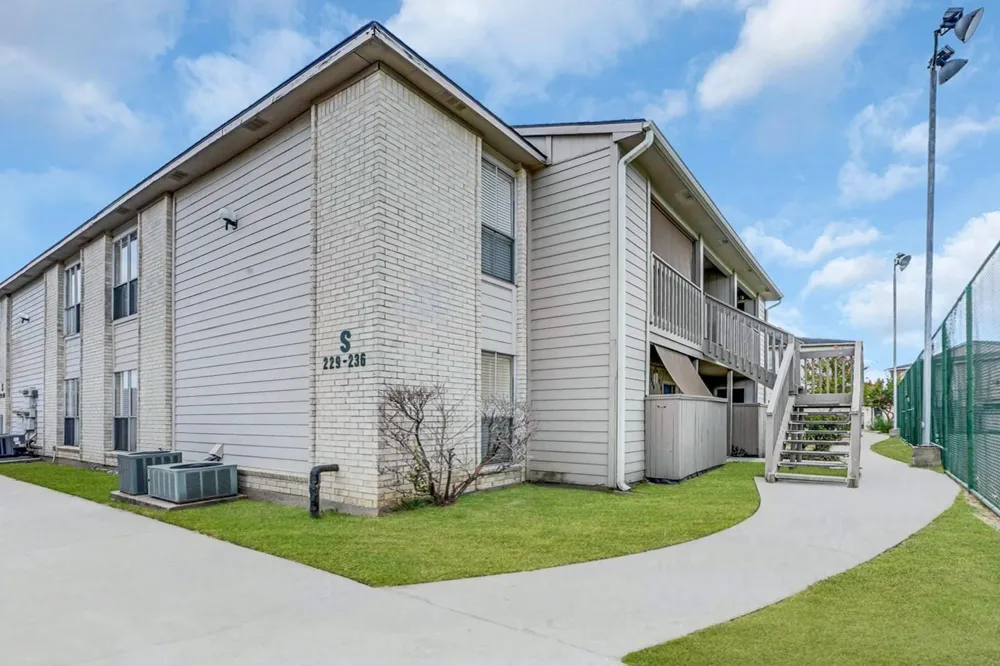 3919 Fairmont Parkway #236 Pasadena, TX 77504