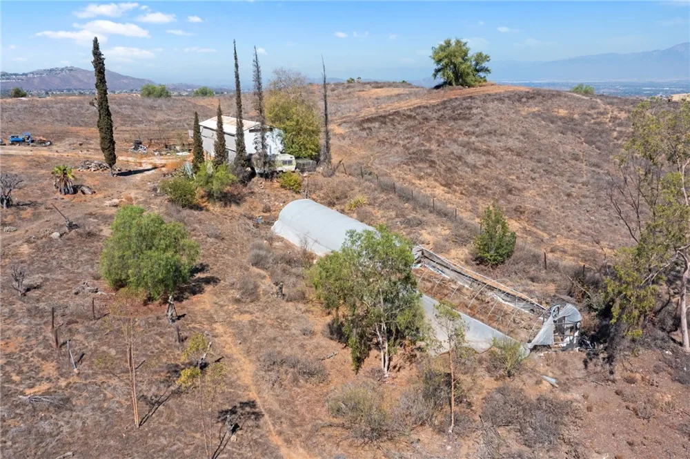 14350 BLACKBURN ROAD Lake Mathews, CA 92503