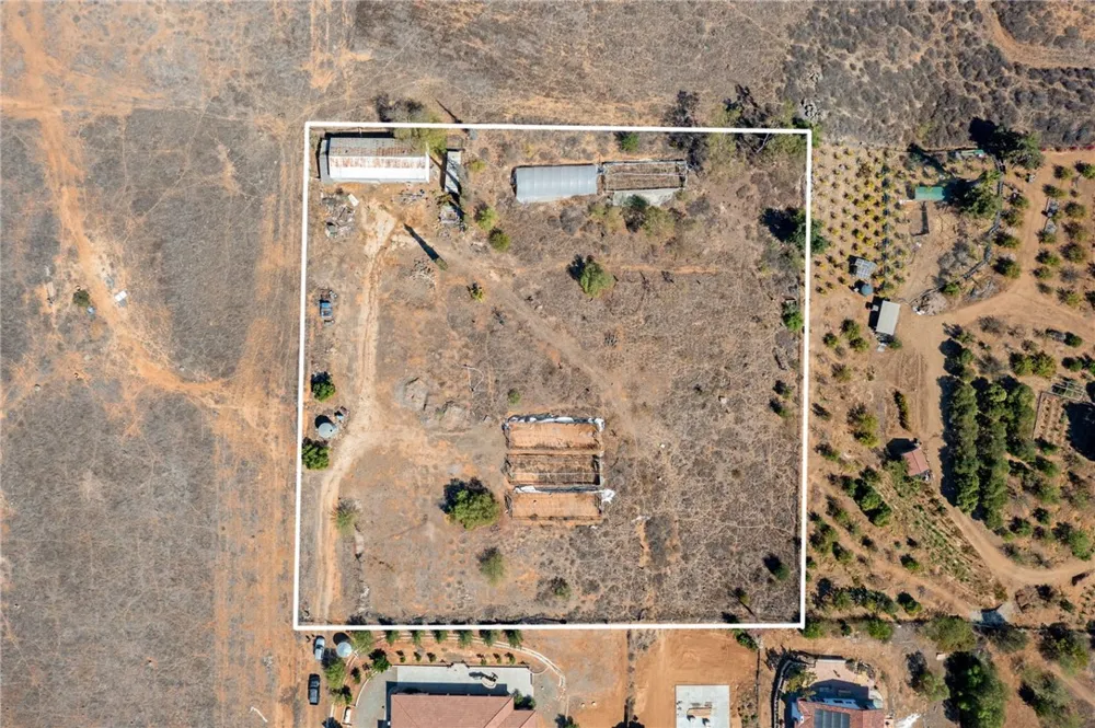 14350 BLACKBURN ROAD Lake Mathews, CA 92503