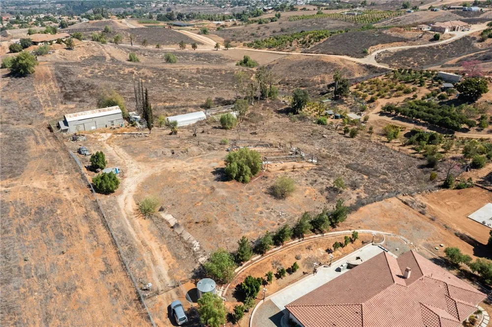 14350 BLACKBURN ROAD Lake Mathews, CA 92503