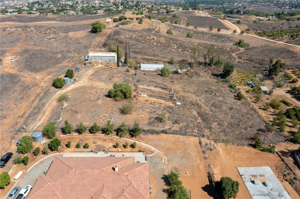 14350 BLACKBURN ROAD Lake Mathews, CA 92503