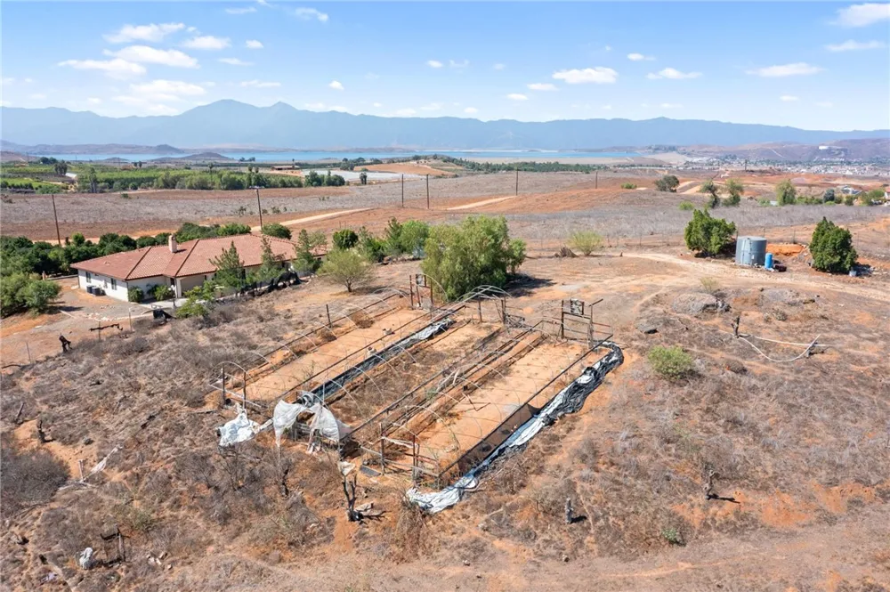14350 BLACKBURN ROAD Lake Mathews, CA 92503