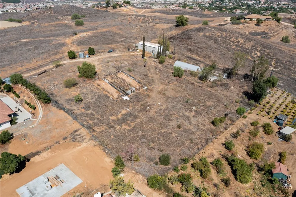 14350 BLACKBURN ROAD Lake Mathews, CA 92503