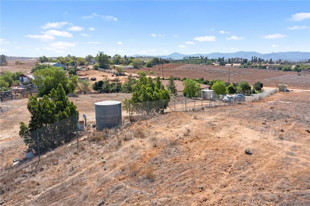 14350 BLACKBURN ROAD Lake Mathews, CA 92503
