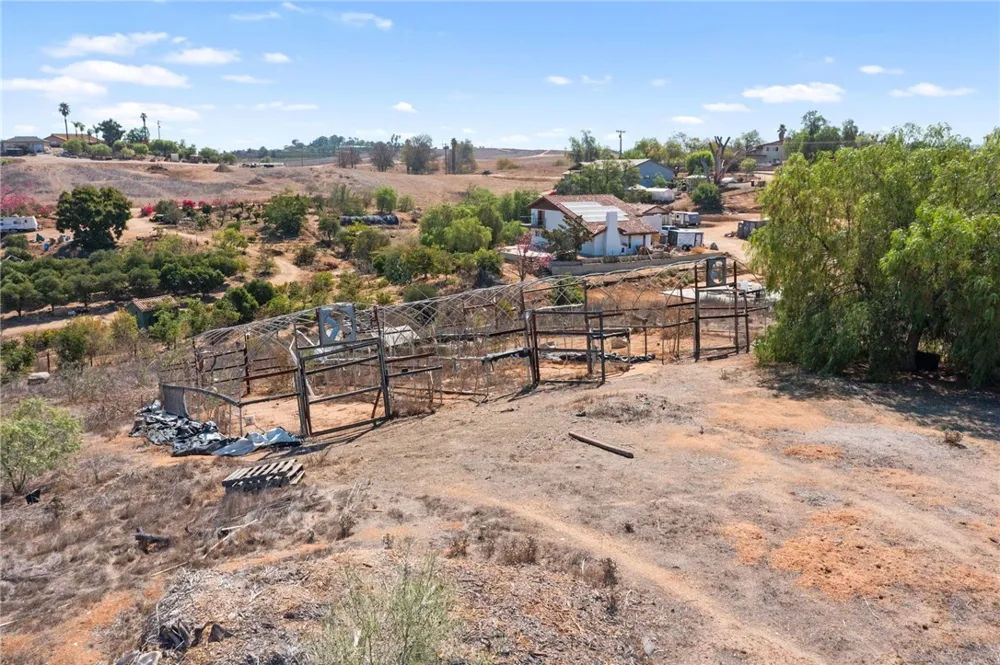 14350 BLACKBURN ROAD Lake Mathews, CA 92503