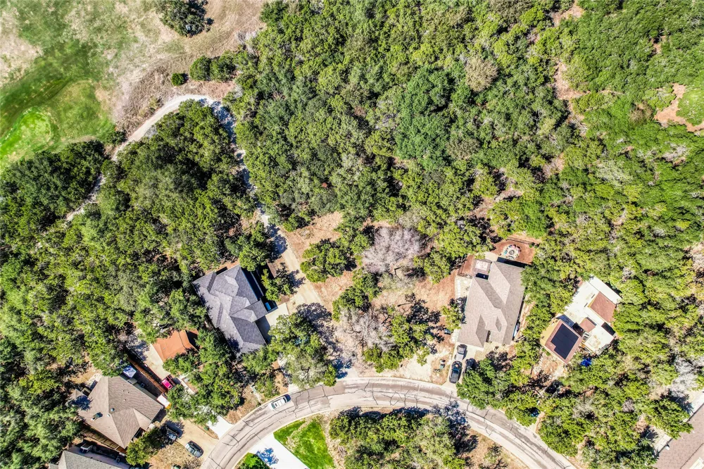 18620 Champions Circle Point Venture, TX 78645