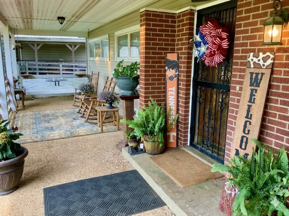 1870 N Market St Paris, TN 38242