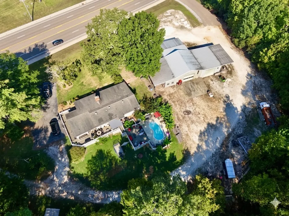 1870 N Market St Paris, TN 38242