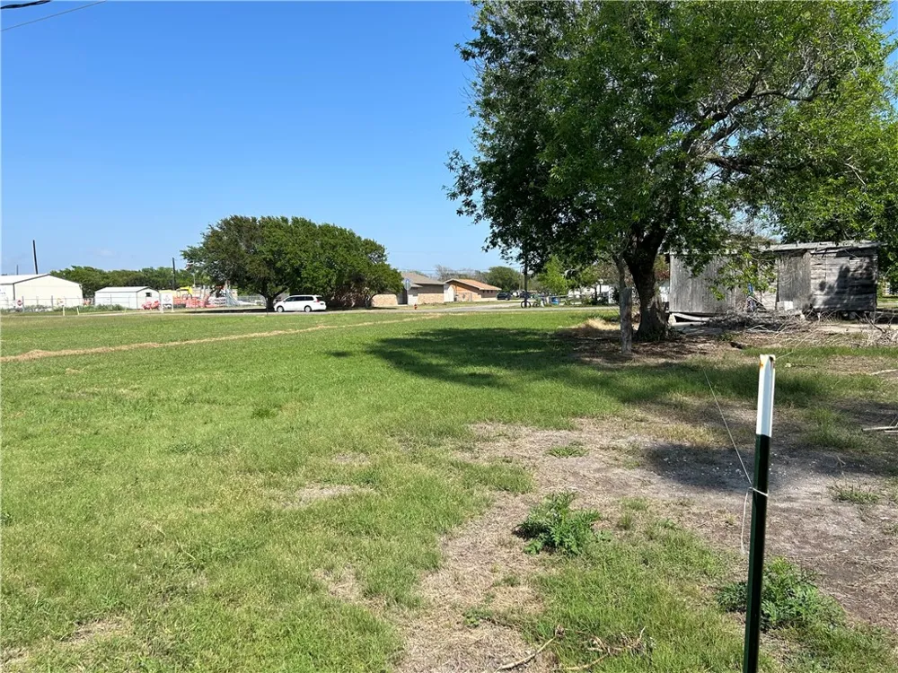 623 Commerce Street Portland, TX 78374