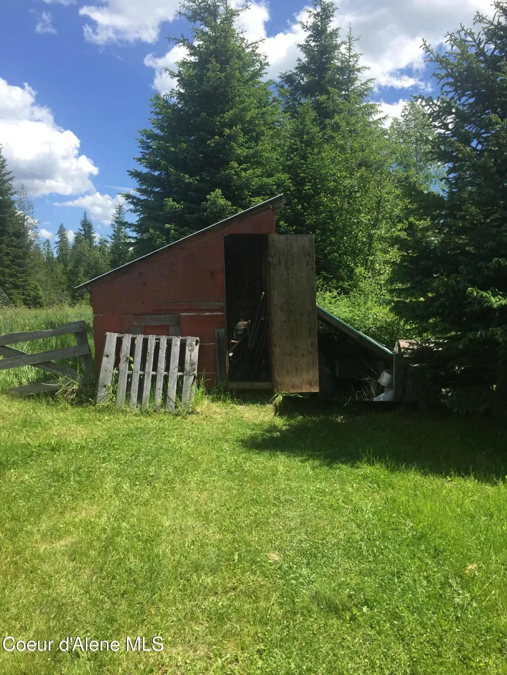 104 Cat Rd Priest River, ID 83856