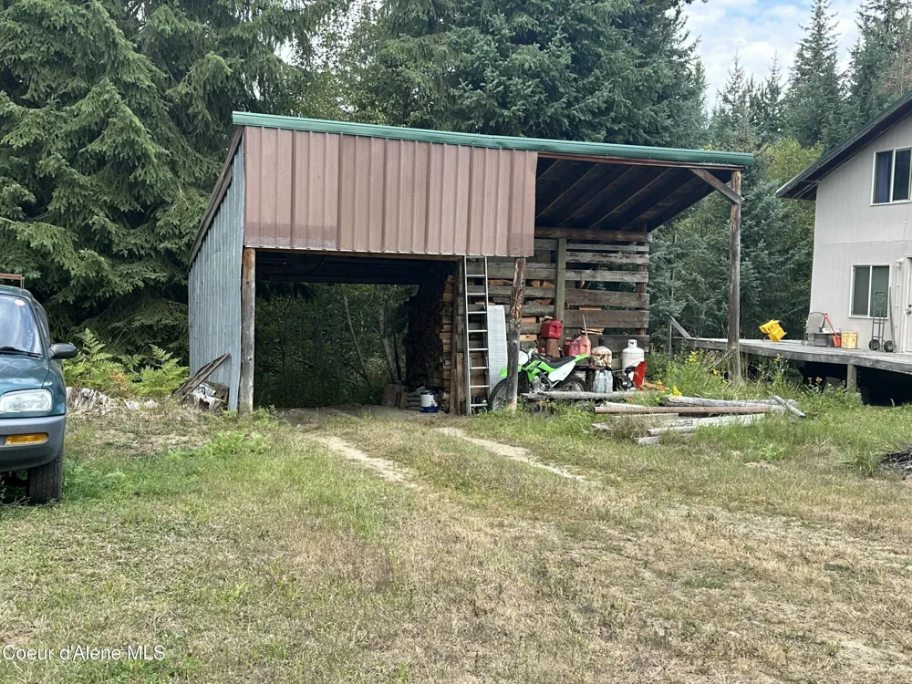 104 Cat Rd Priest River, ID 83856