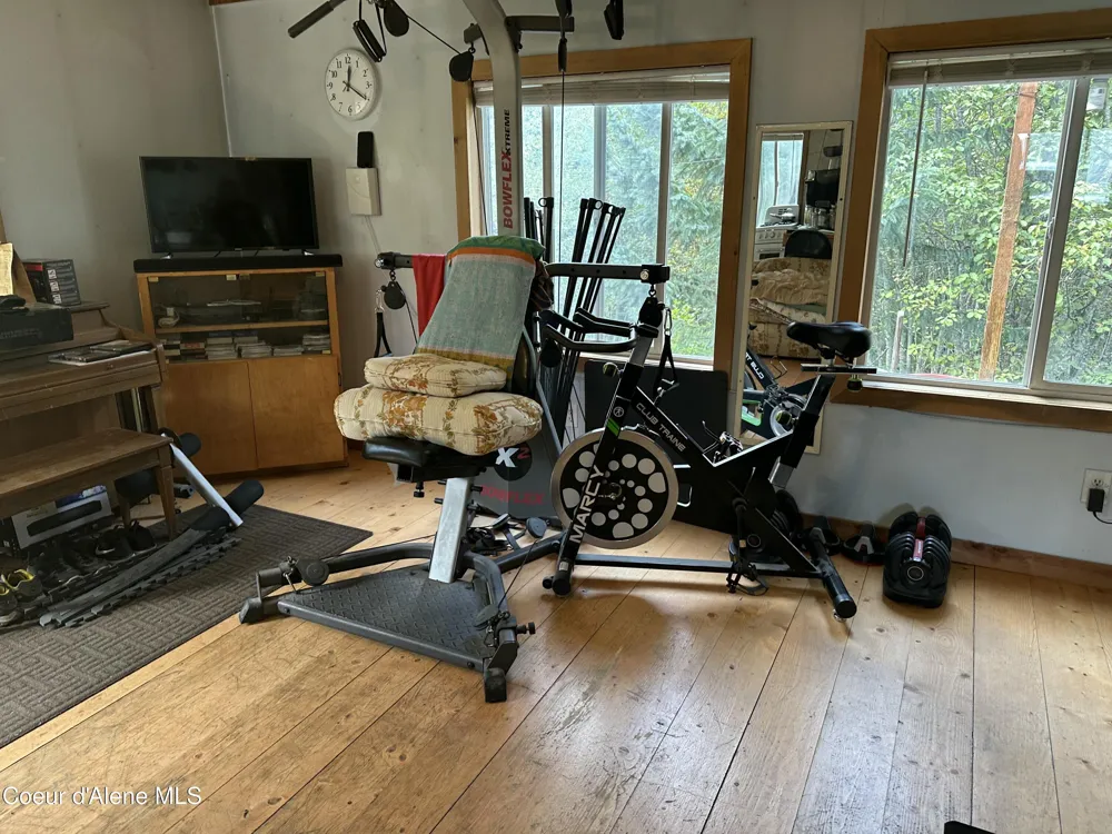 104 Cat Rd Priest River, ID 83856