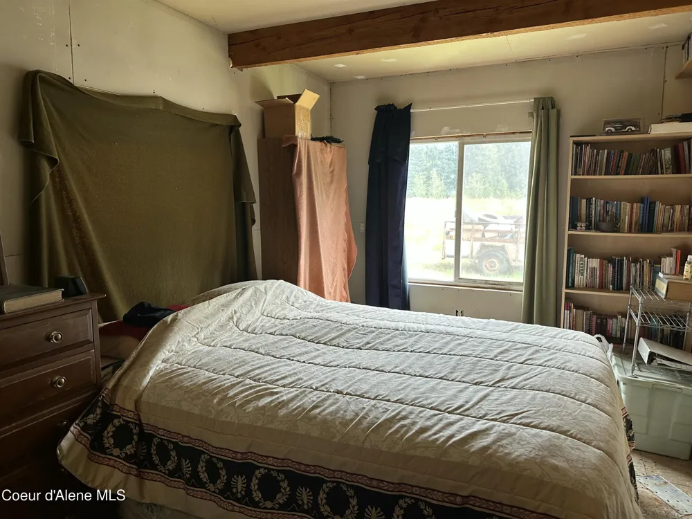 104 Cat Rd Priest River, ID 83856