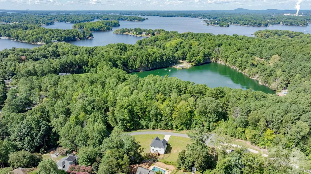 105 Quiet Trail #7 Mooresville, NC 28117