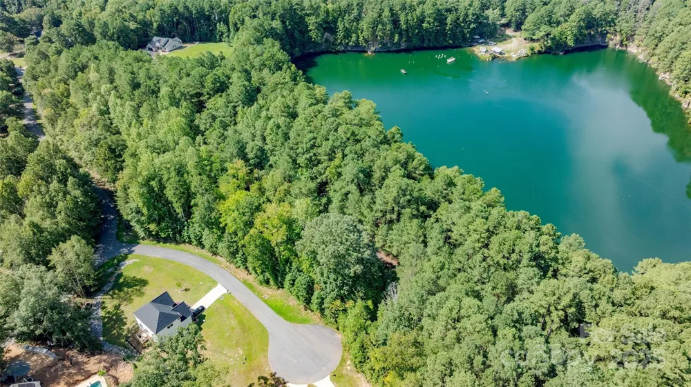 105 Quiet Trail #7 Mooresville, NC 28117
