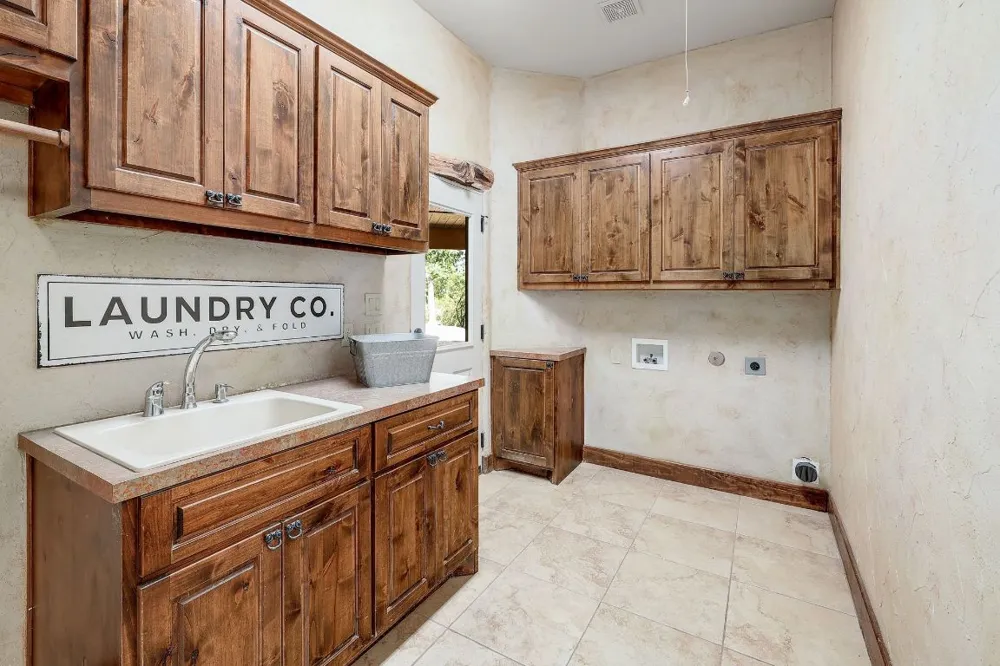 1120 Redbird Road Georgetown, TX 78626