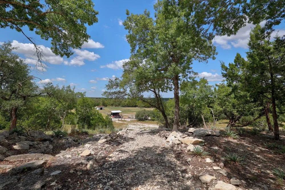 1120 Redbird Road Georgetown, TX 78626