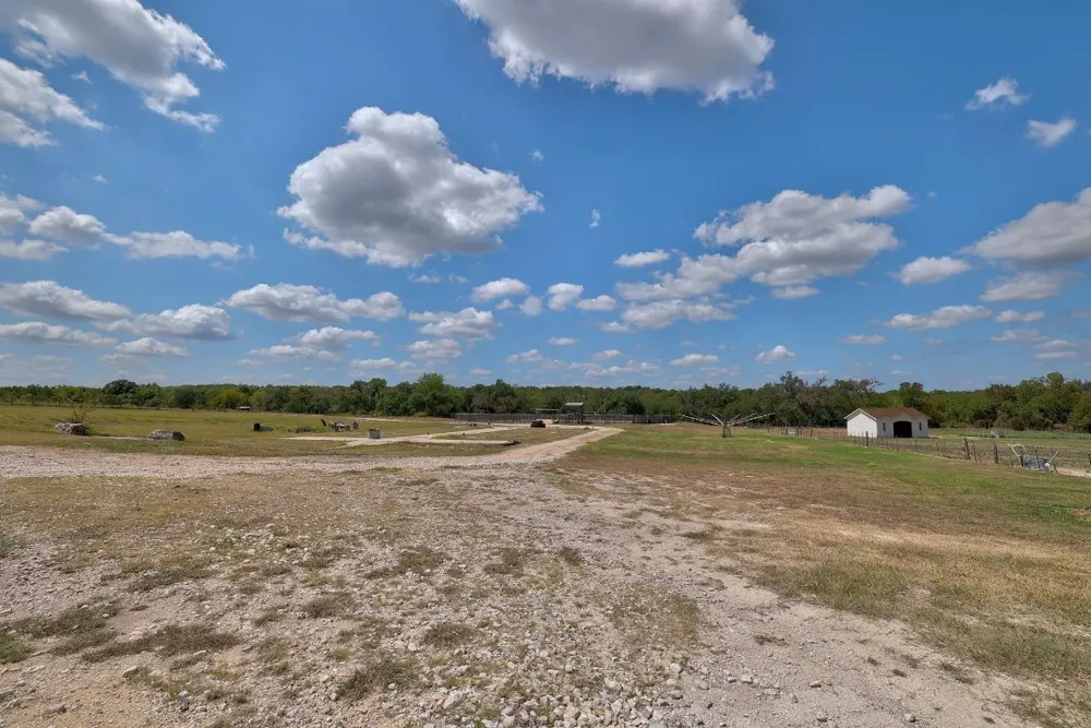 1120 Redbird Road Georgetown, TX 78626