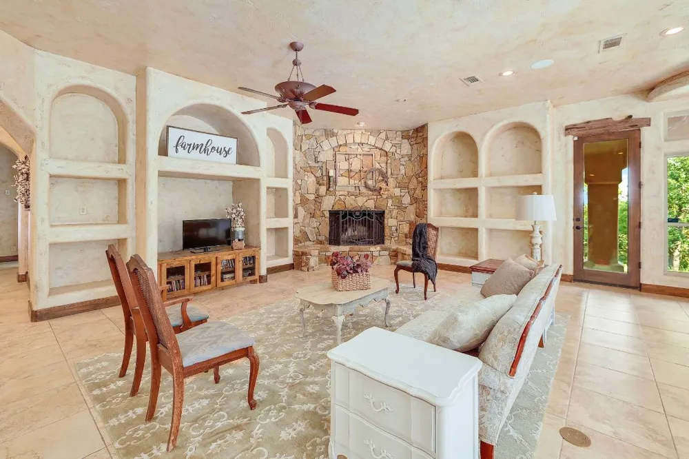 1120 Redbird Road Georgetown, TX 78626