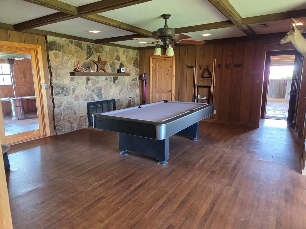 6977 E FM 171 Byers, TX 76357
