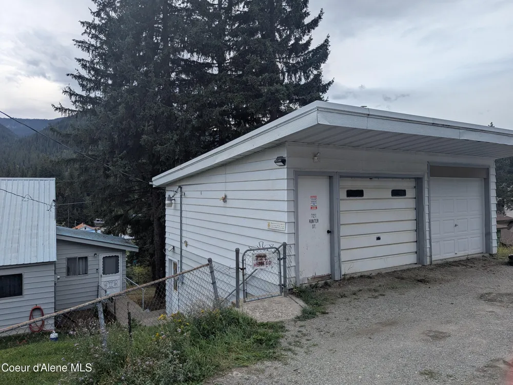 721 Hunter Street Mullan, ID 83846