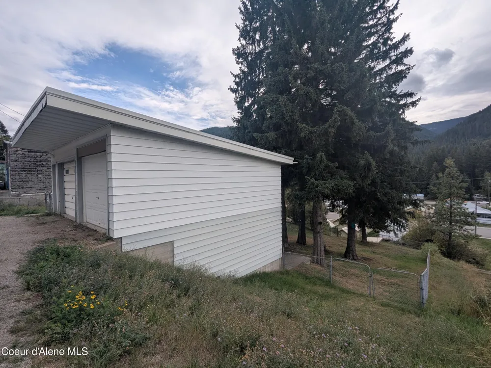 721 Hunter Street Mullan, ID 83846