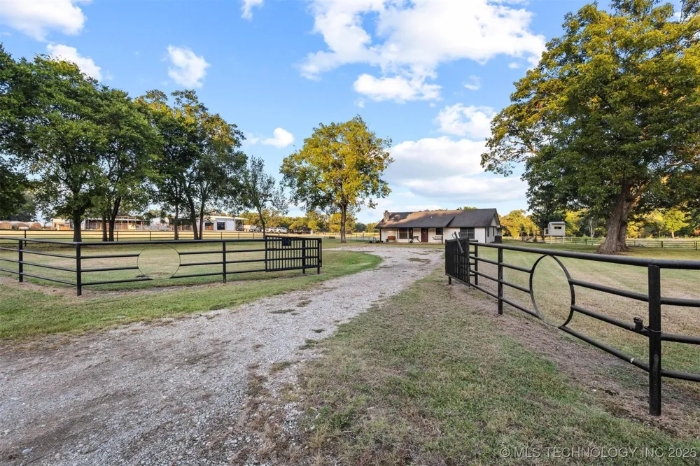 17428 Cumberland Road Madill, OK 73446