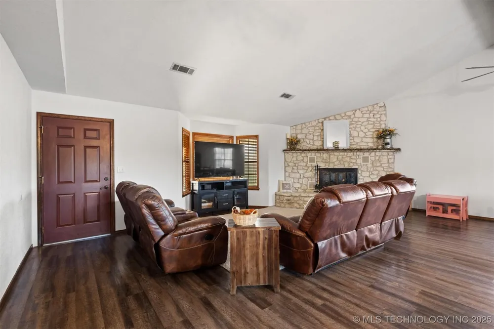 17428 Cumberland Road Madill, OK 73446