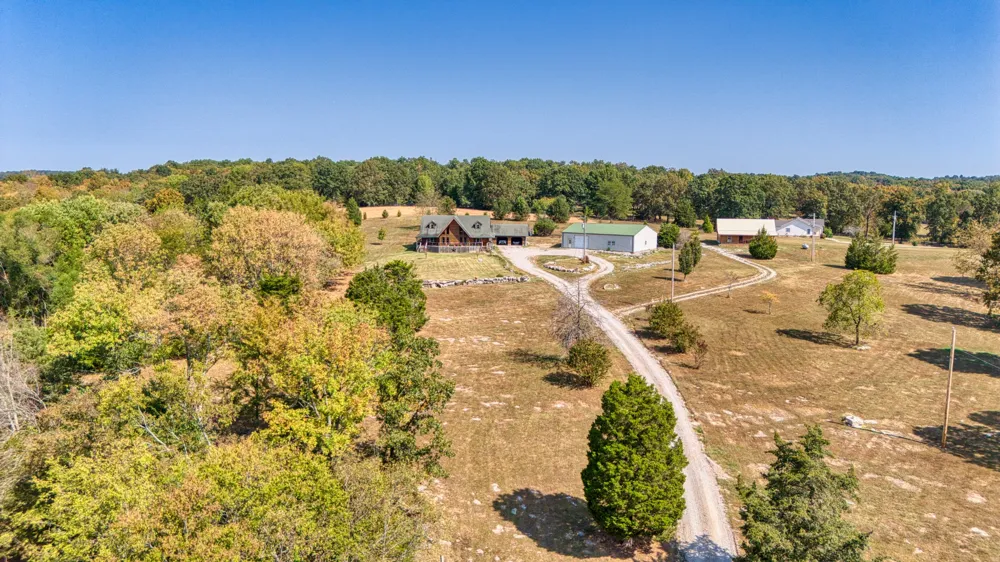 2644 Franklin Rd Russellville, KY 42276