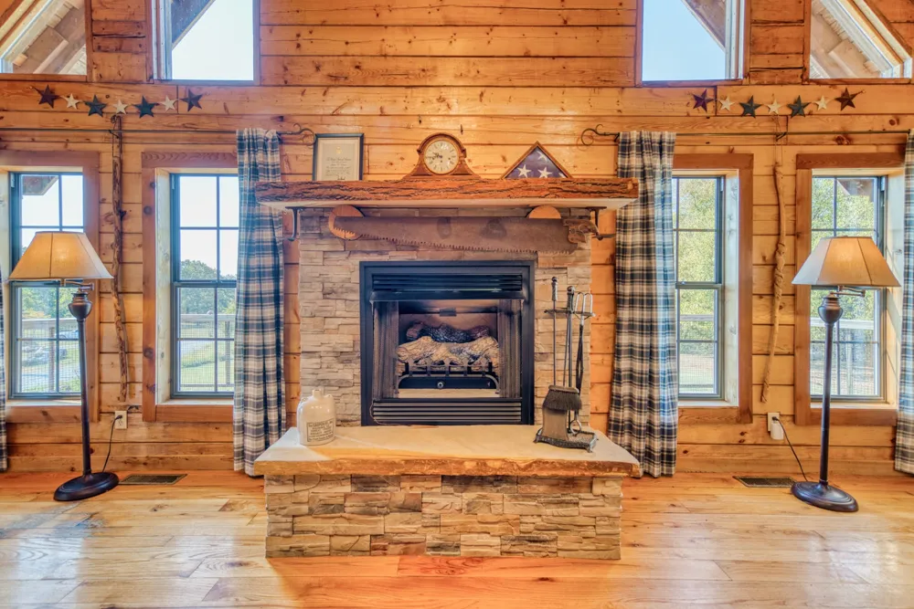 2644 Franklin Rd Russellville, KY 42276