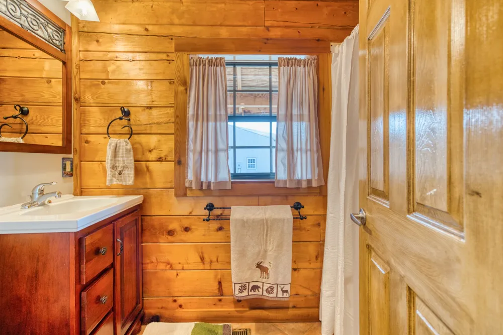 2644 Franklin Rd Russellville, KY 42276