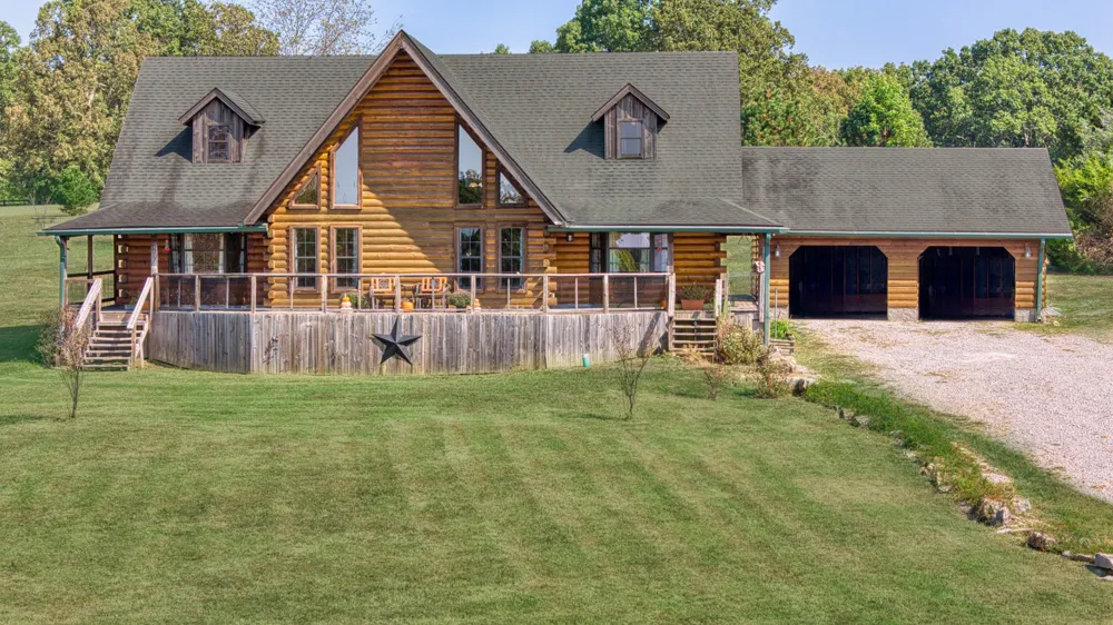 2644 Franklin Rd Russellville, KY 42276