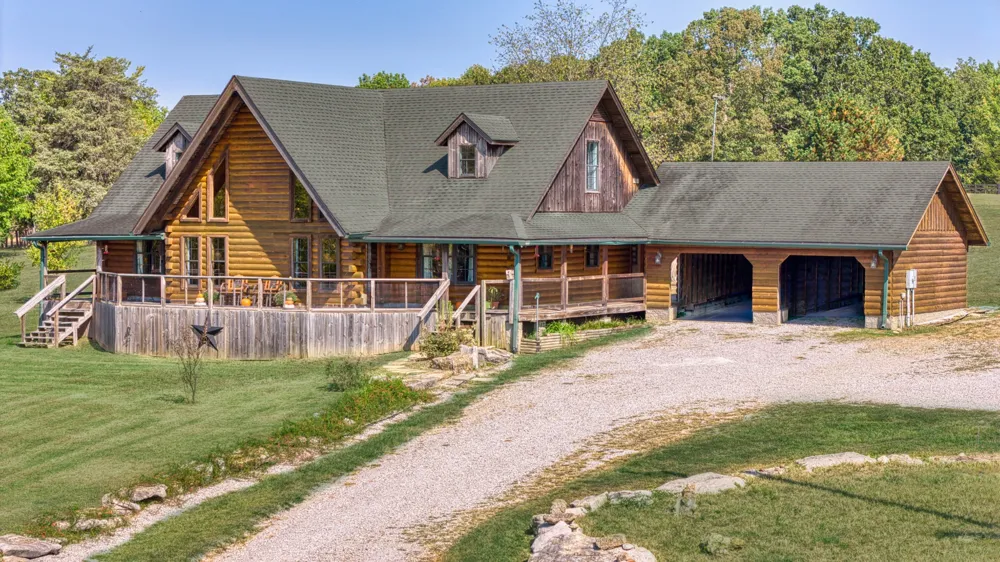 2644 Franklin Rd Russellville, KY 42276