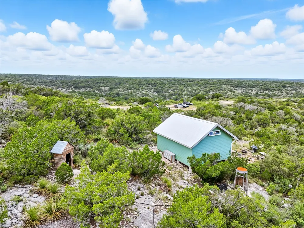 1922 SD 65071 Rocksprings, TX 78880