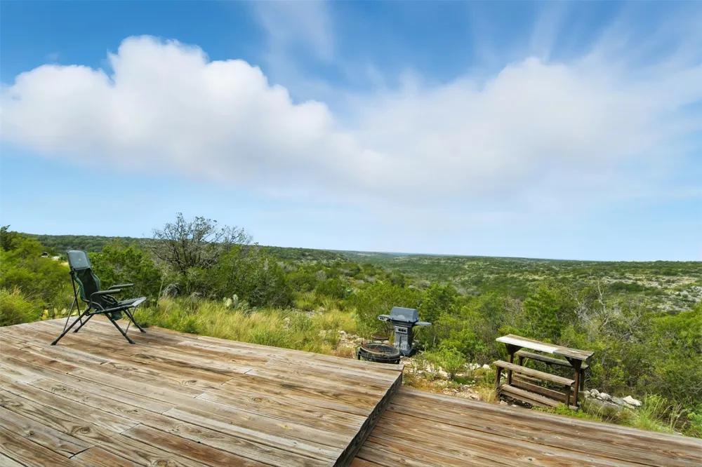 1922 SD 65071 Rocksprings, TX 78880