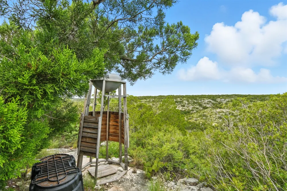 1922 SD 65071 Rocksprings, TX 78880