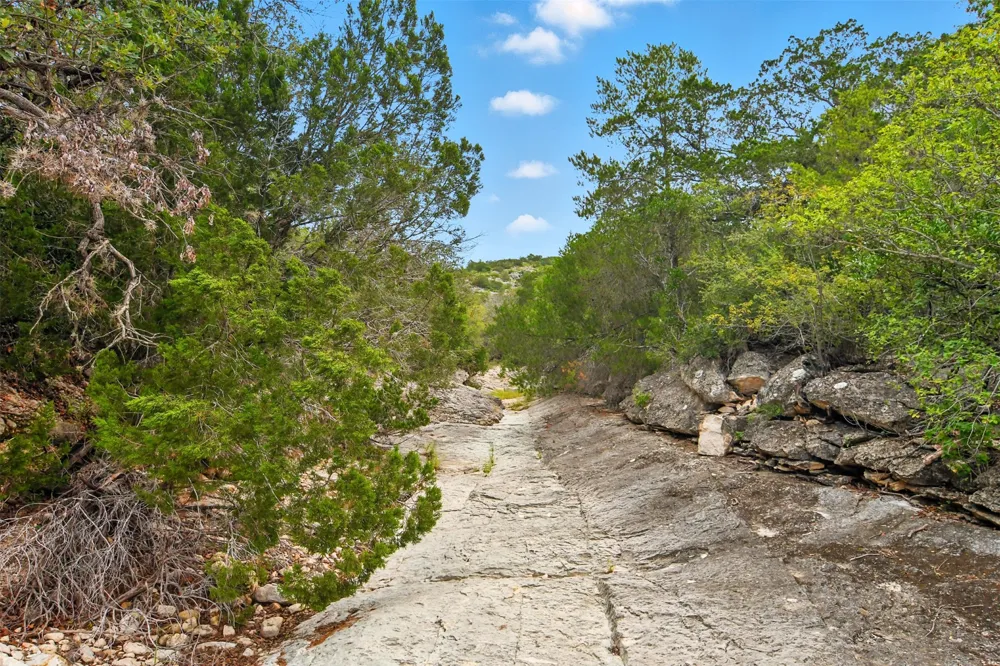 1922 SD 65071 Rocksprings, TX 78880