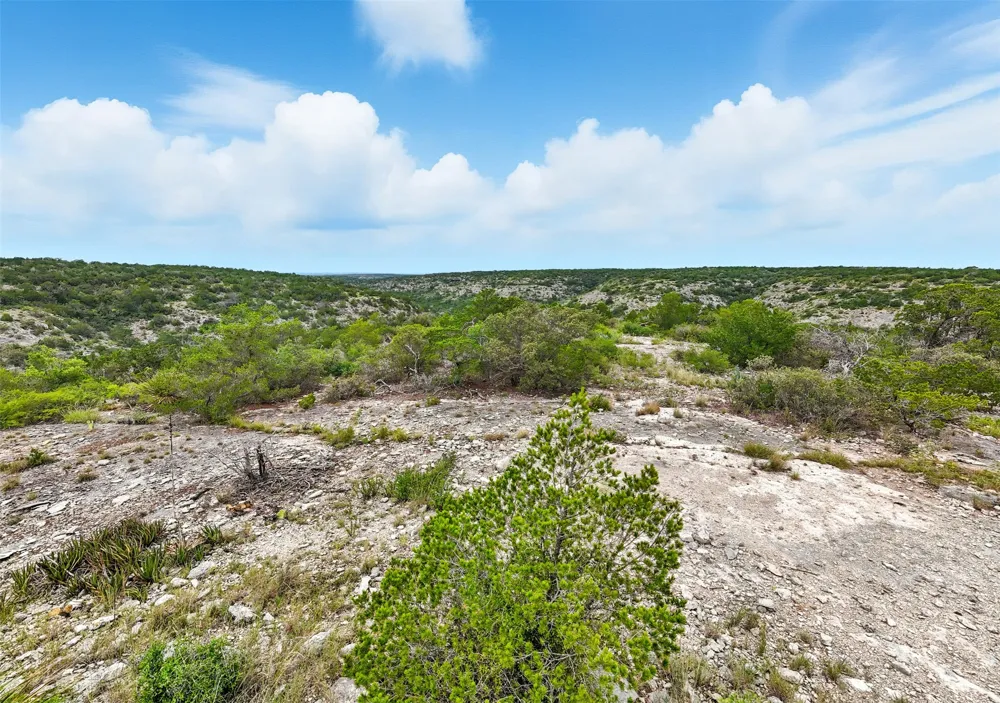 1922 SD 65071 Rocksprings, TX 78880