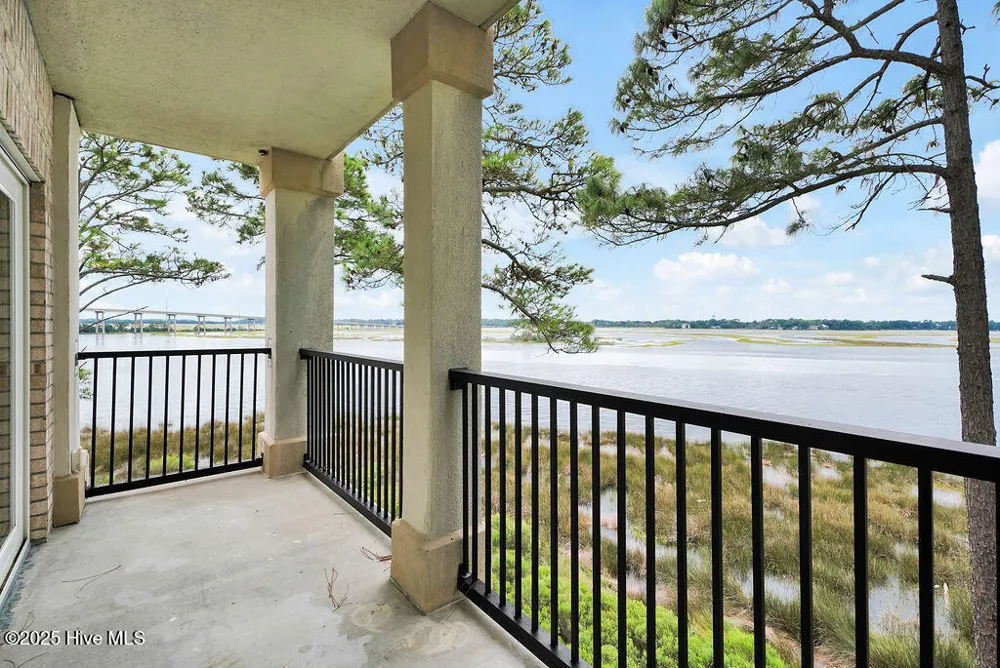 2100 Marsh Grove Lane #Unit 2304 Southport, NC 28461