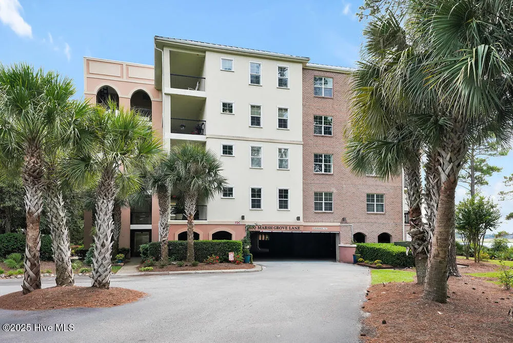 2100 Marsh Grove Lane #Unit 2304 Southport, NC 28461