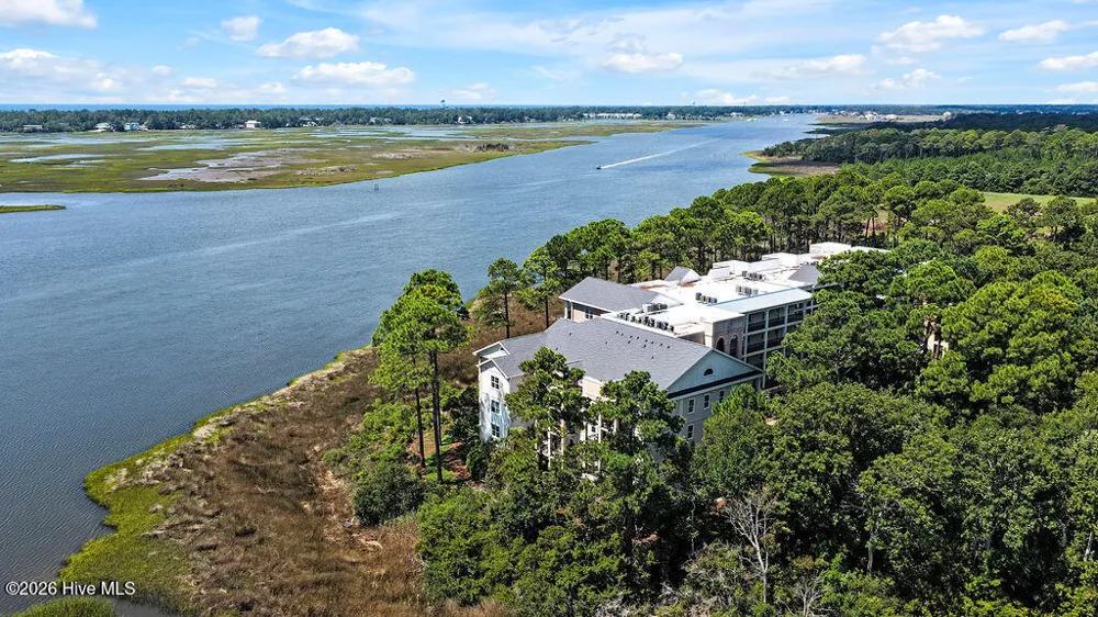2100 Marsh Grove Lane #Unit 2304 Southport, NC 28461