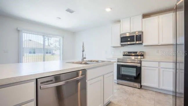 7200 MANTHEY AVENUE North Port, FL 34291