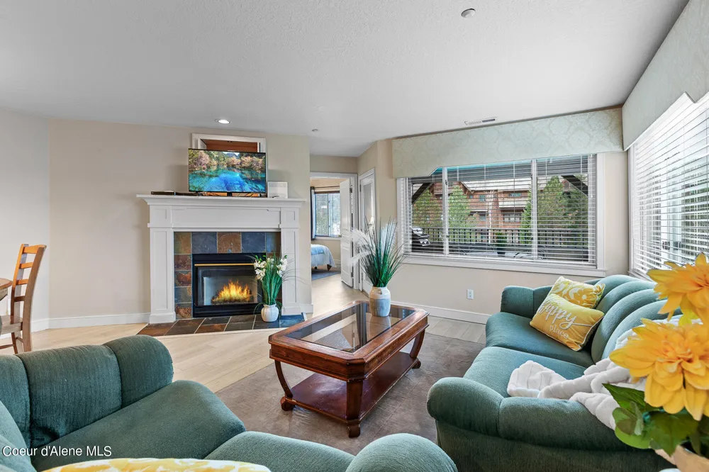 4732 S ARROW POINT DRIVE ##101 Harrison, ID 83833